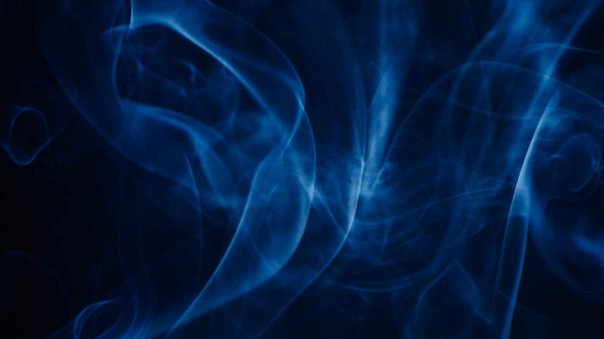 Atmospheric abstract blue light representing calm breathing flow